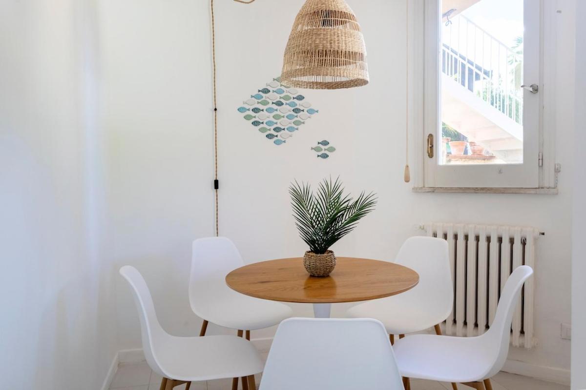 Donna Amalia Villa In Mondello Палермо Екстериор снимка