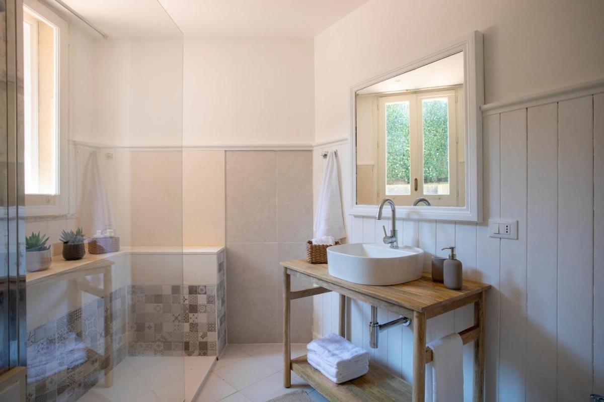 Donna Amalia Villa In Mondello Палермо Екстериор снимка