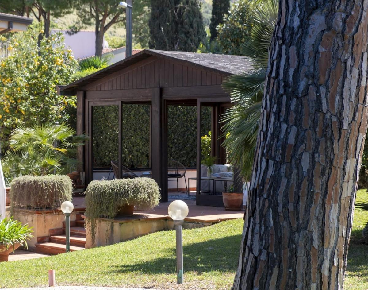 Donna Amalia Villa In Mondello Палермо Екстериор снимка